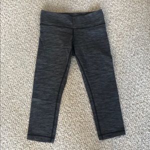 Lululemon gray crop pants